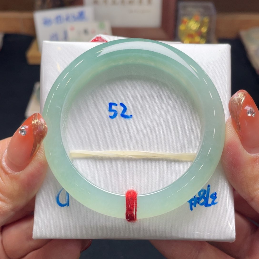 翡翠手镯未镶嵌翡翠52正圈