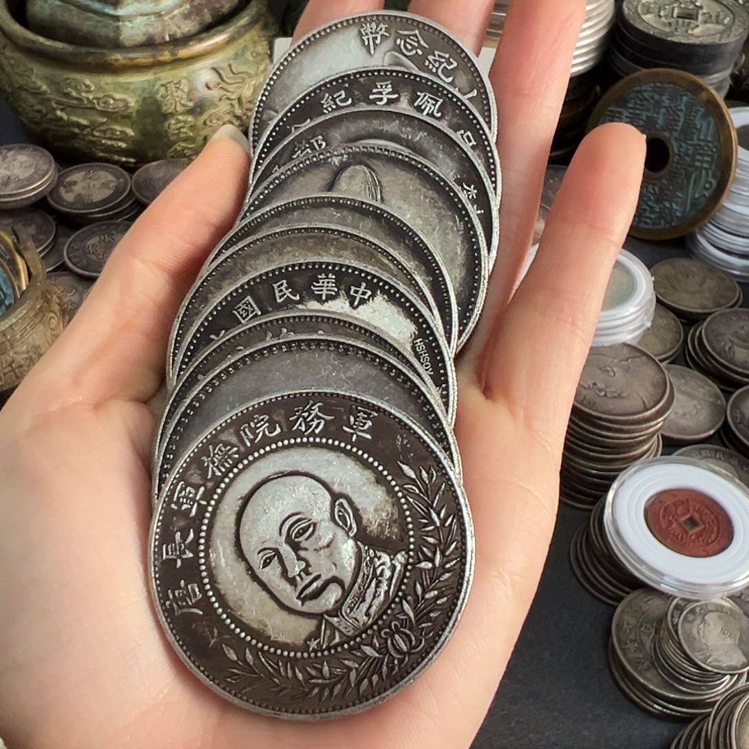 金属复古风格人物