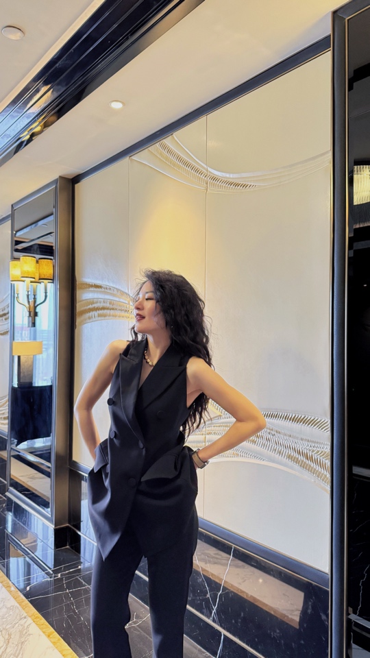 MIRROR 【涛姐精选】气场女王马夹时尚套装