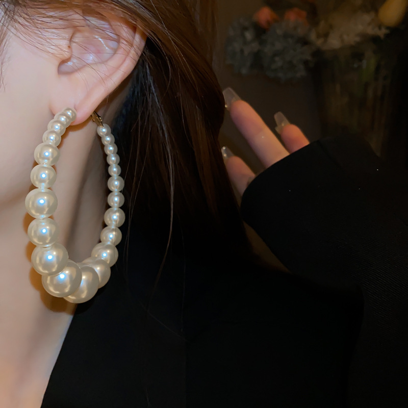 铜合金仿珍珠耳饰 超大珍珠大圆圈耳环时尚个性大耳圈夸张设计感