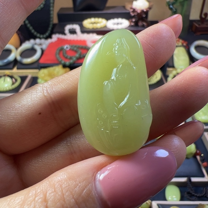 和田玉（黄玉）未镶嵌颈饰