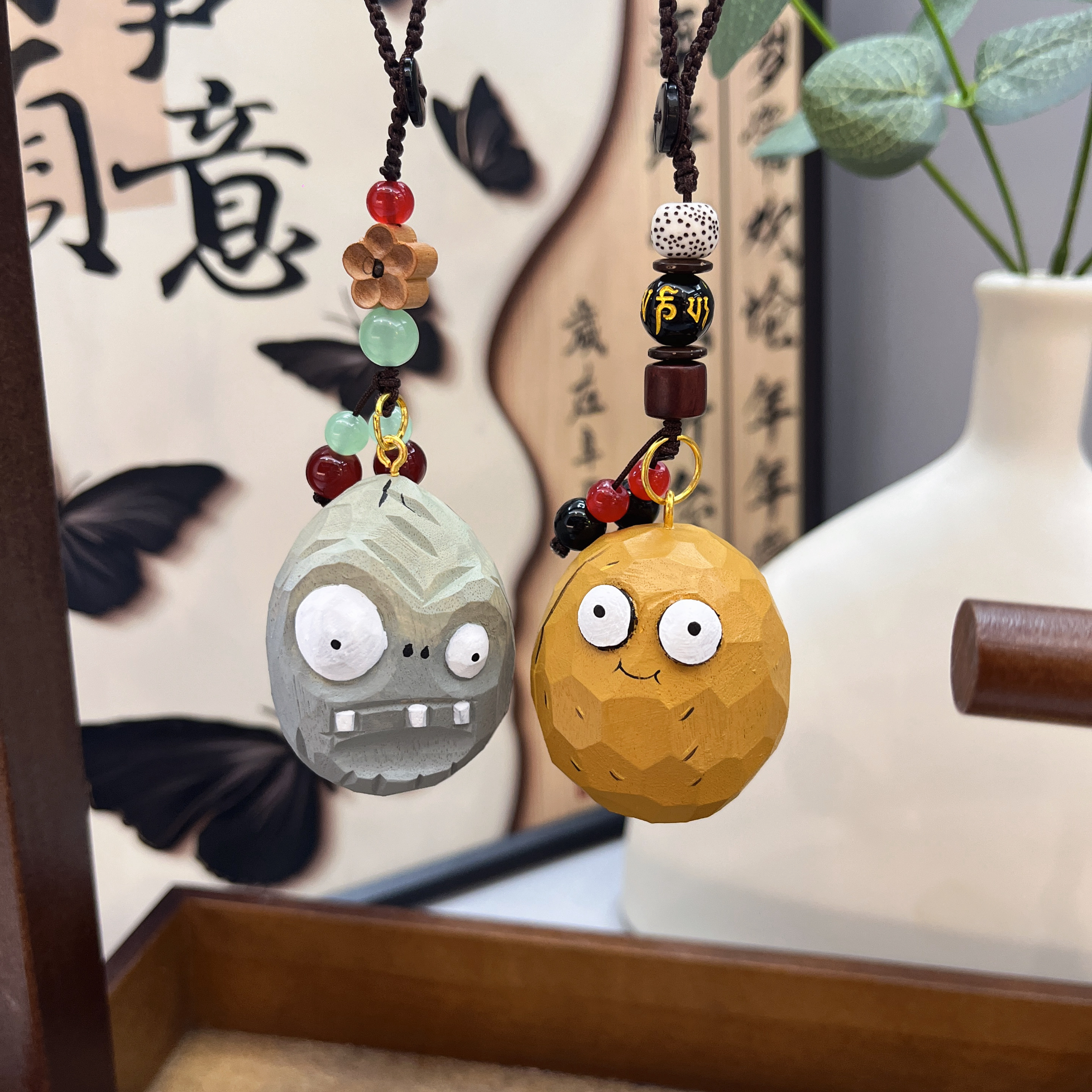 手工木雕创意植物大战僵尸坚果钥匙背包挂件朋友礼物