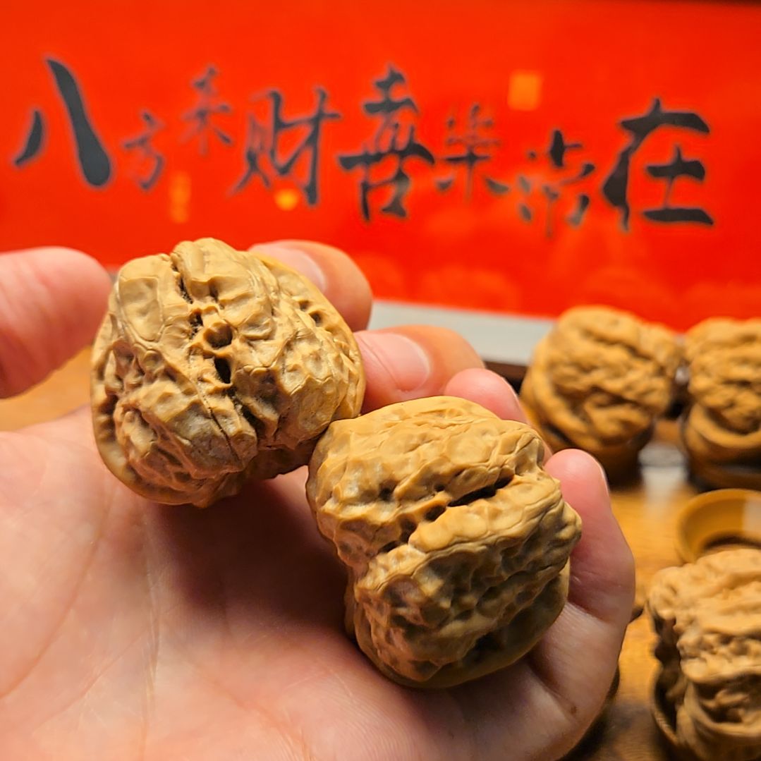 文玩核桃吊坠39x41