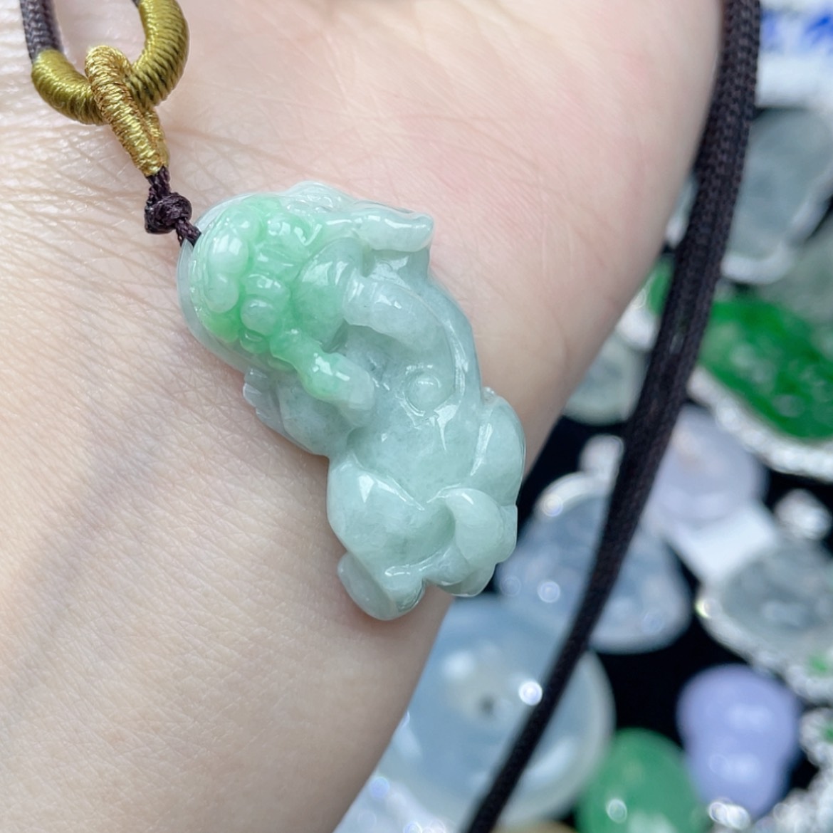 【闪购商品】翡翠颈饰未镶嵌(****翡翠