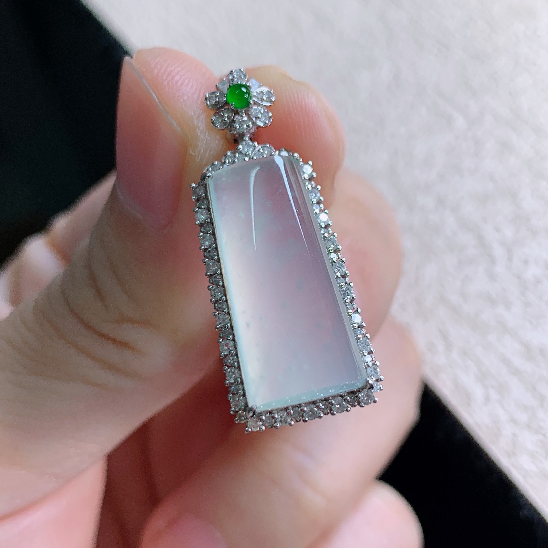 缅甸天然翡翠A货老坑冰种无事牌吊坠精品时尚气质32.6*13*6.6