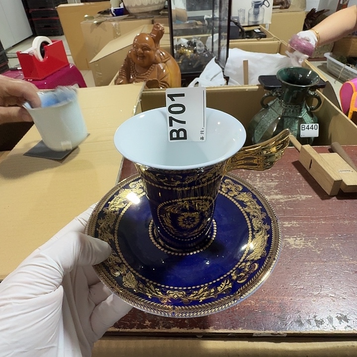 虹***颜中古商品谨慎下单