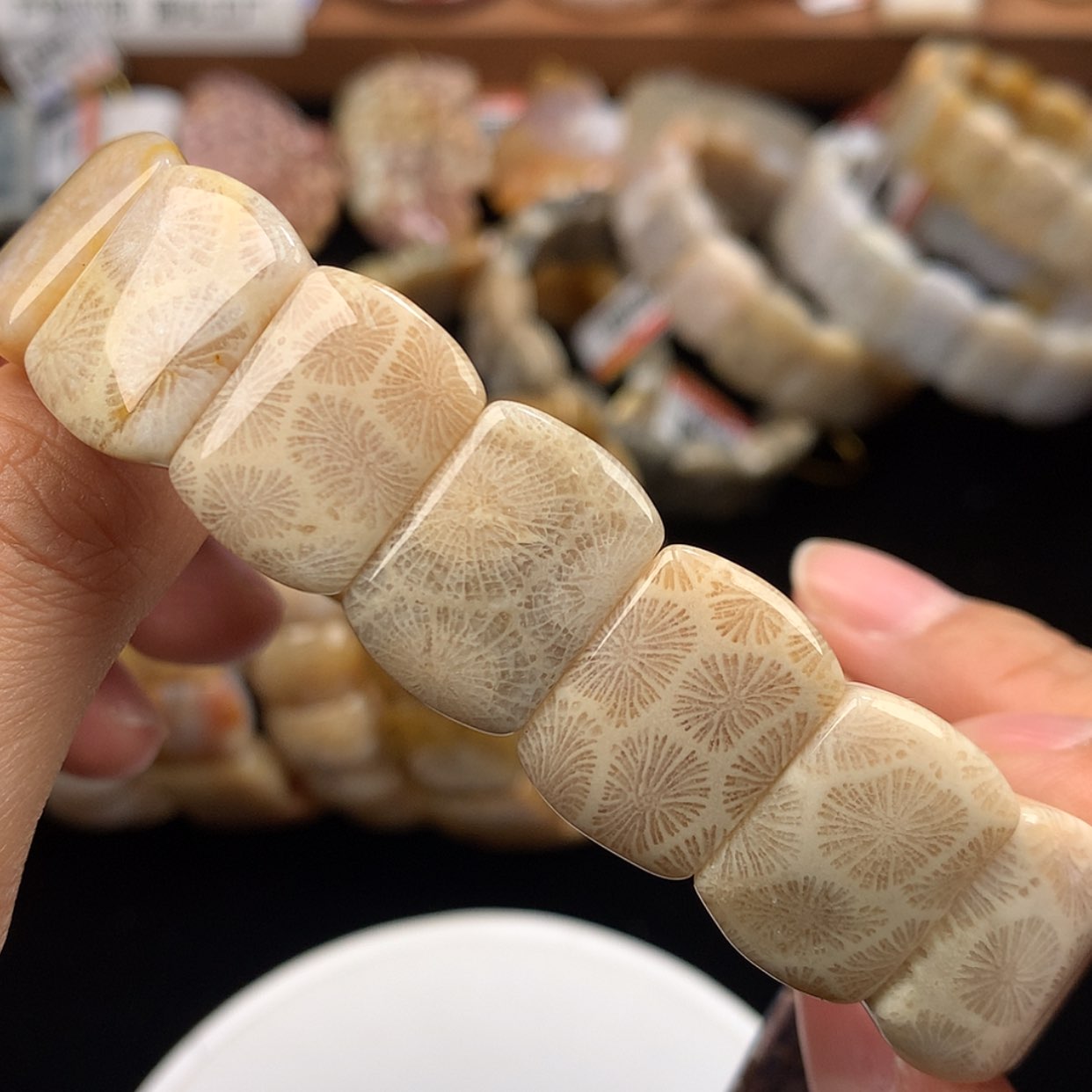 【闪购商品】硅化珊瑚（珊瑚玉）未镶嵌手链