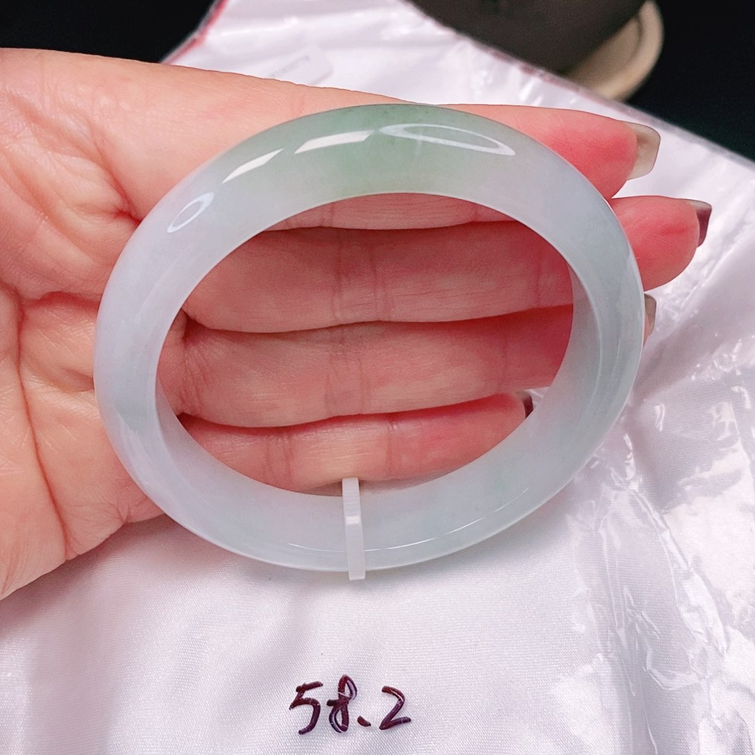 【闪购商品】翡翠手镯未镶嵌正
