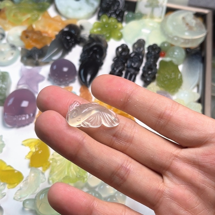 蛇纹石玉未镶嵌车挂