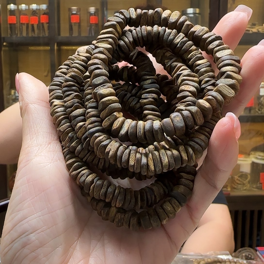 沉香沉香碎屑奇楠随形单圈 碎银珠7g+多样性发一串