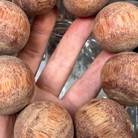 藤类缘3.5降真香黄白油降真香结晶