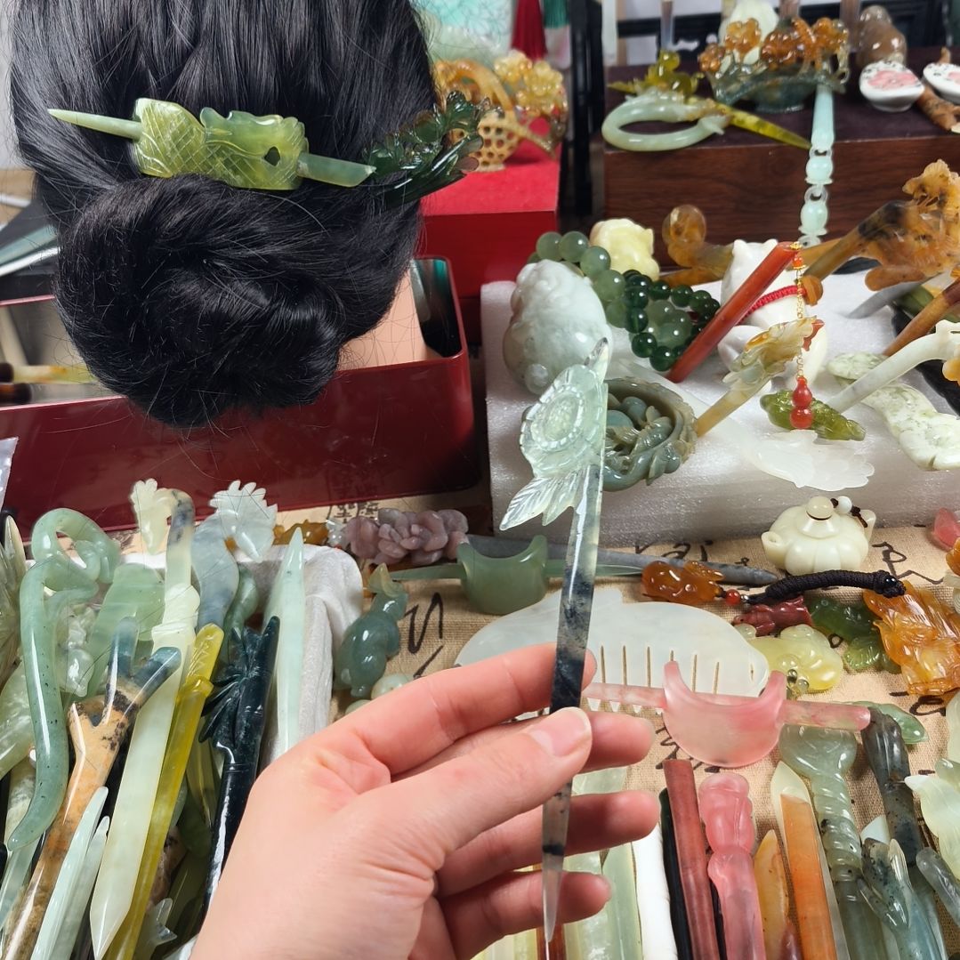 蛇纹石玉发饰合金