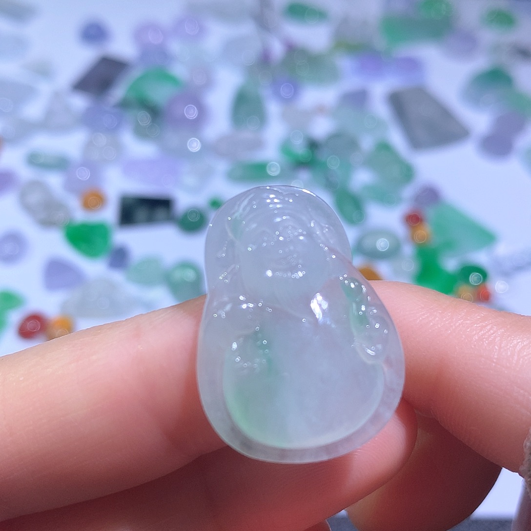 翡翠颈饰未镶嵌财财