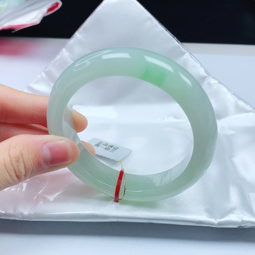 【闪购商品】翡翠手镯未镶嵌天然缅甸a货手镯53+