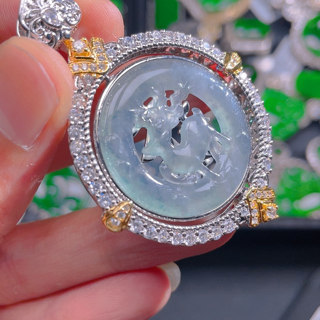 翡翠未镶嵌吊坠(不含链)