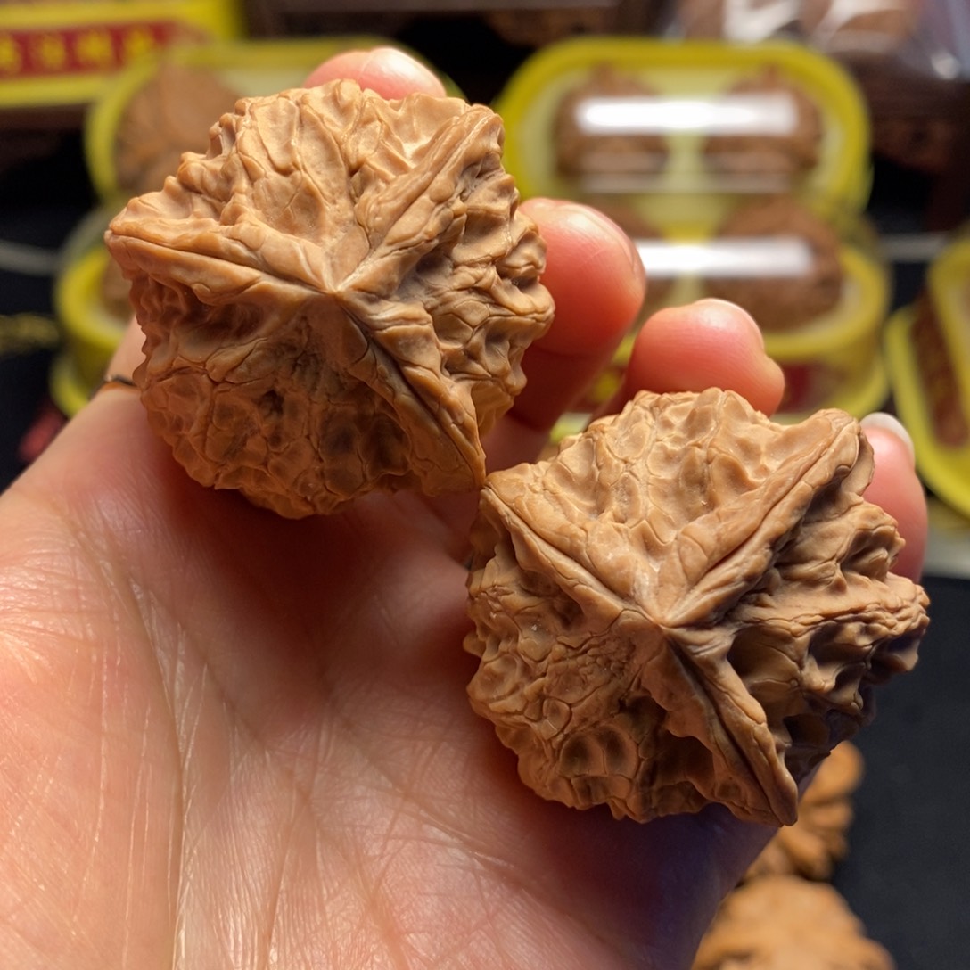 把件桃核锦鸿3棱40