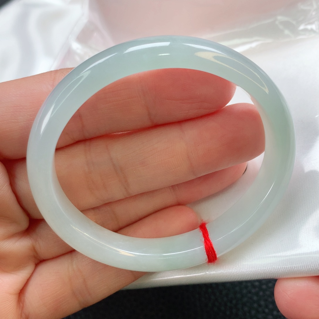 翡翠手镯未镶嵌53贵妃