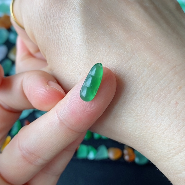 未镶嵌定制翡翠豆子