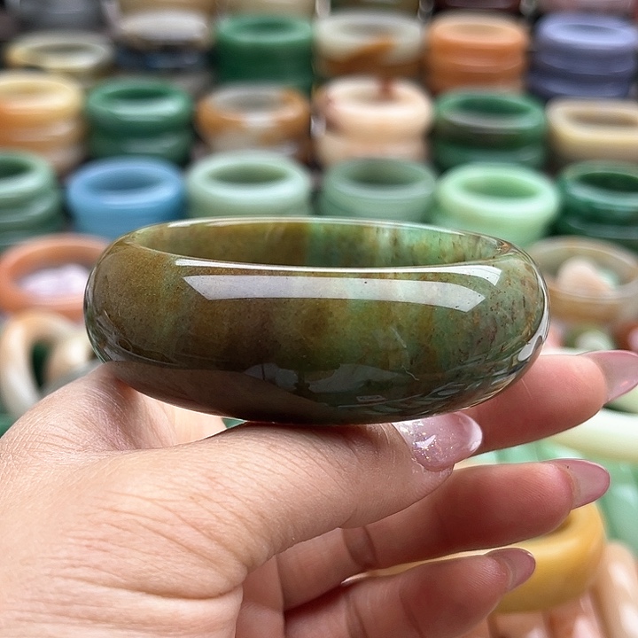 石英质玉手镯未镶嵌苹*姐