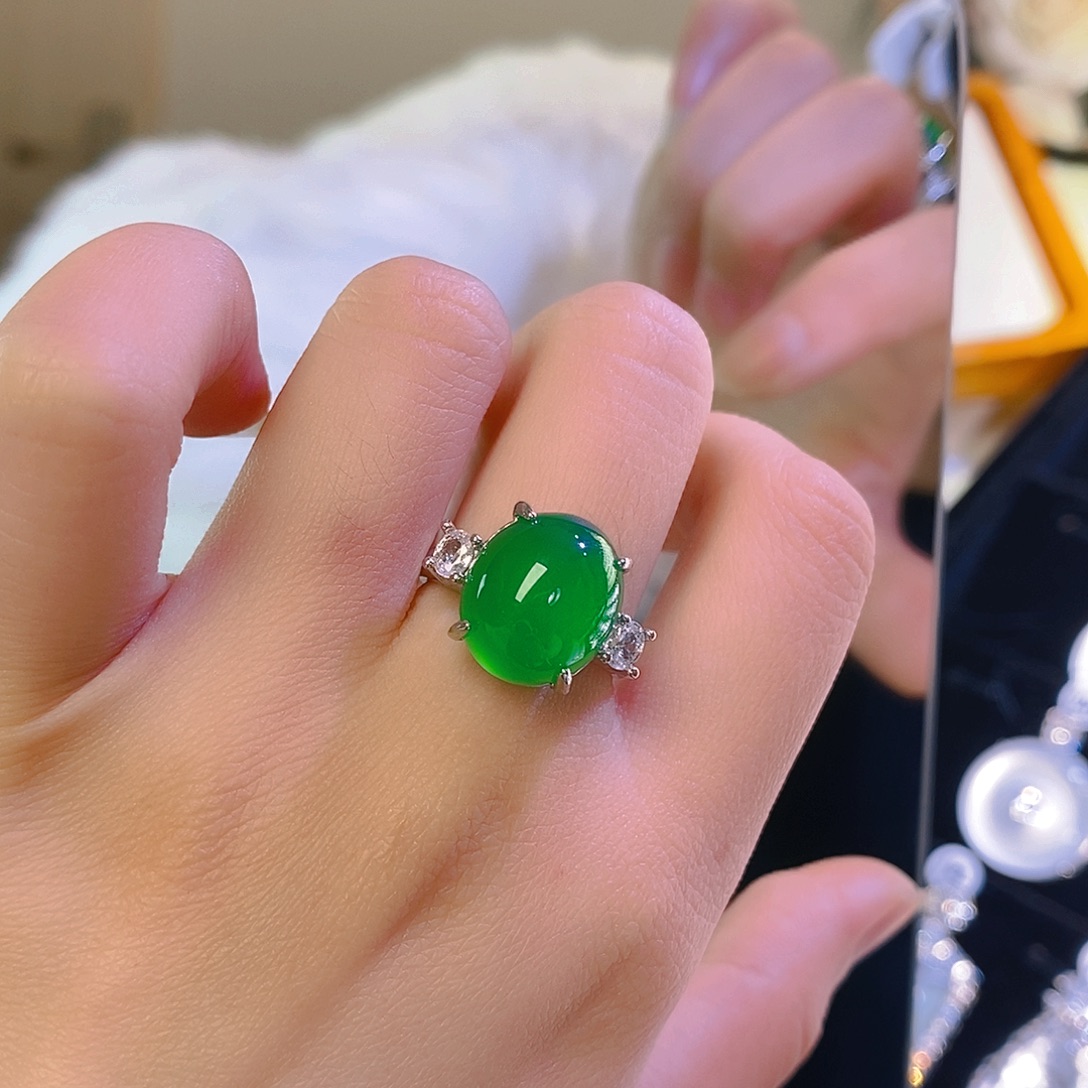 锆石铜合金白富美