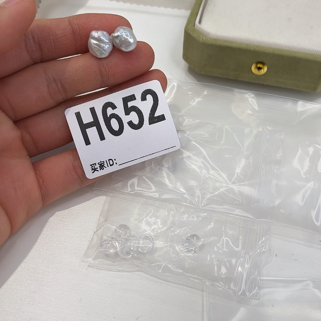 银S925镶嵌淡水珍珠耳饰