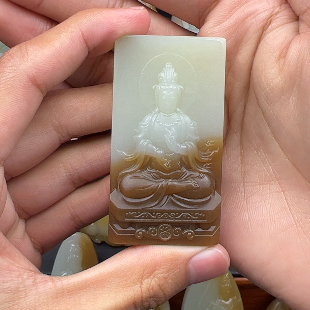 和田玉（糖玉）颈饰未镶嵌一****ಣ