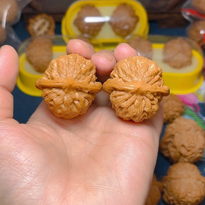 文玩核桃吊坠龙脉