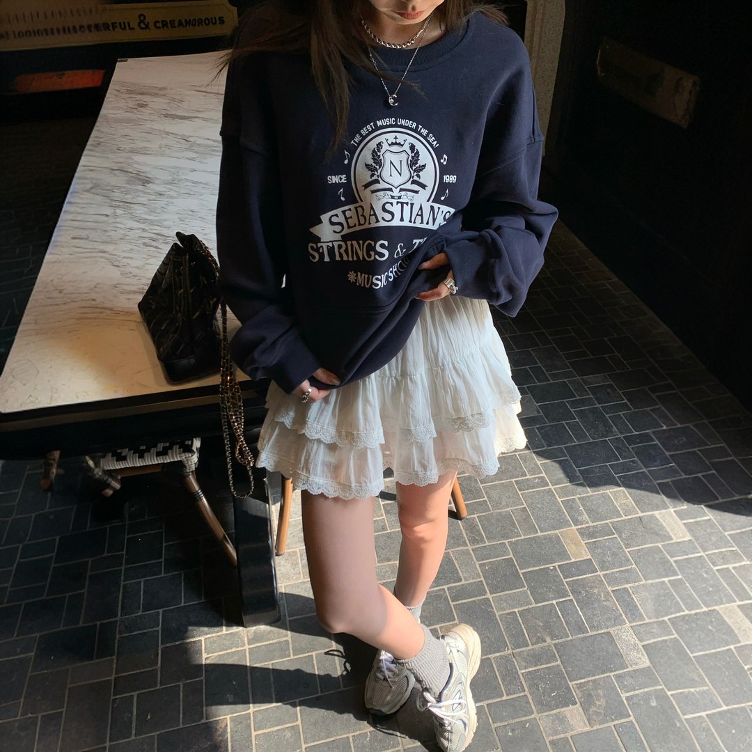 白色蕾丝蛋糕蓬蓬半身裙女春夏新款设计感提花高腰显瘦a字芭蕾裙