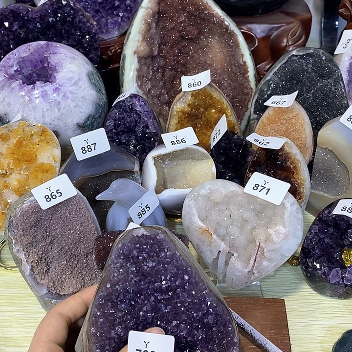 紫晶大型摆件（非配饰）未镶嵌