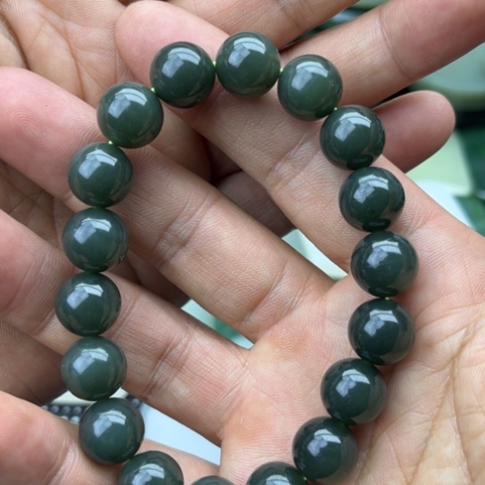 和田玉未镶嵌珠宝半成品