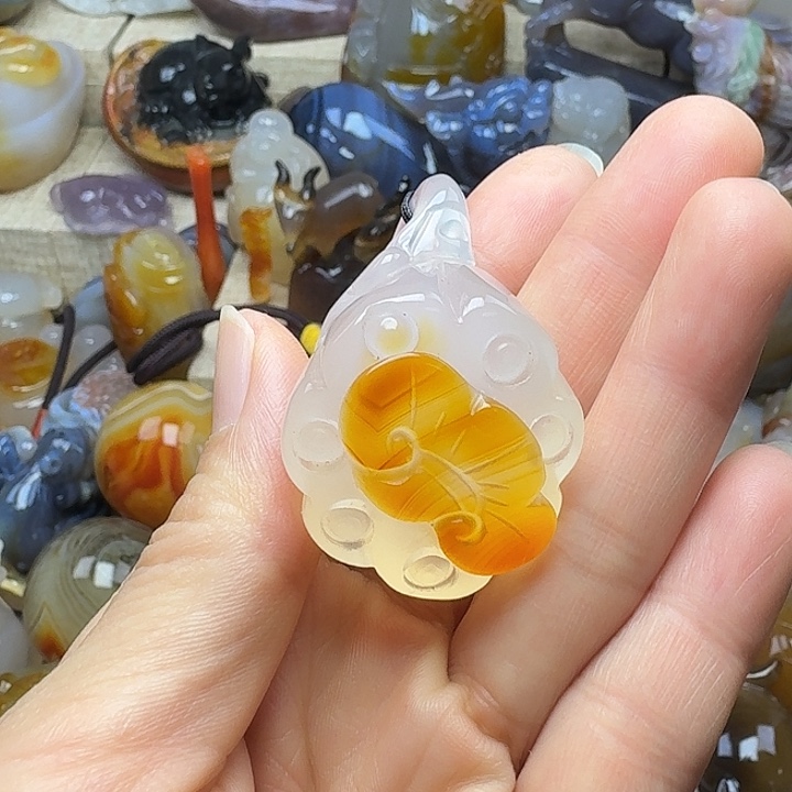 玛瑙/玉髓未镶嵌饰品