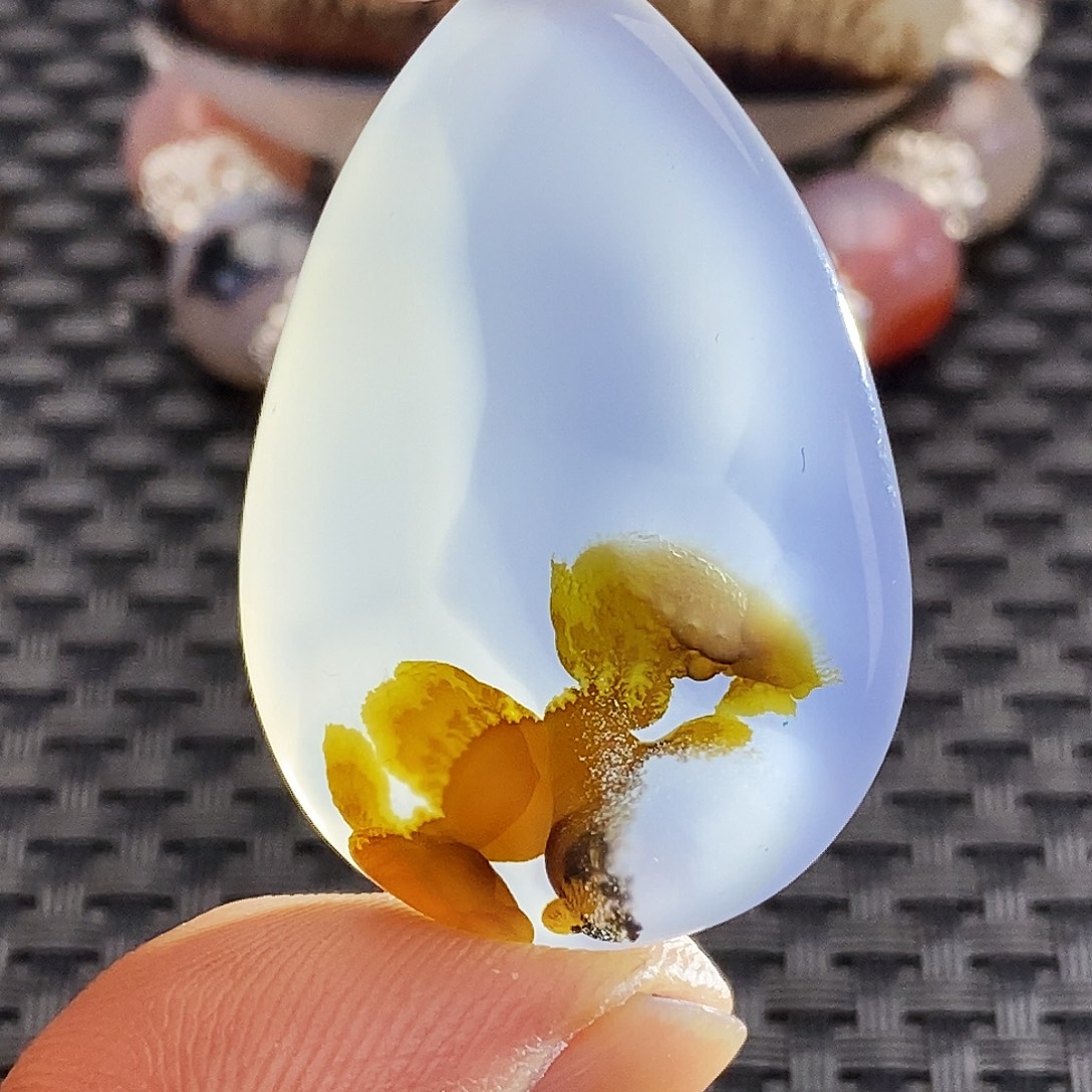 用***3玛瑙/玉髓未镶嵌吊坠(不含链)