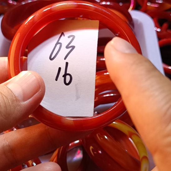 手镯玛瑙/玉髓未镶嵌