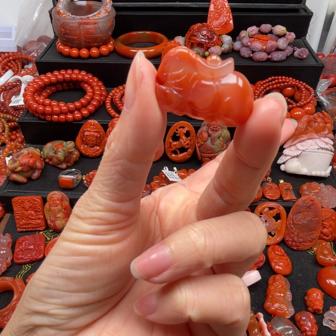 南红玛瑙未镶嵌唐马