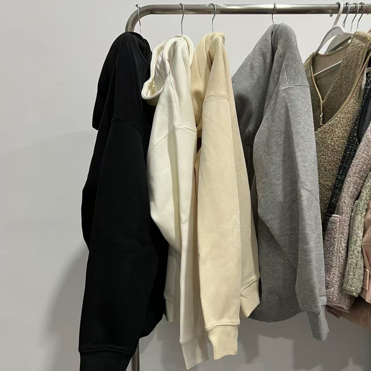 ZTX-54连帽字母卫衣情侣款衣秋冬潮流纯色时尚套头厚款