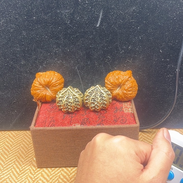 嗯哼是谁给你们做节目做综艺呀好可爱好漂亮我