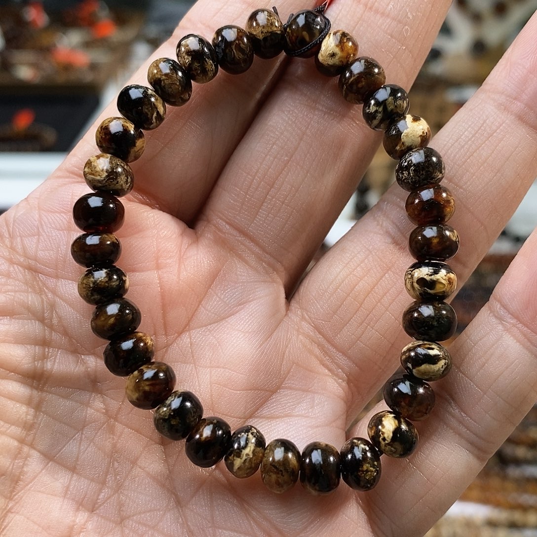 ***琥珀未镶嵌手链7黑花