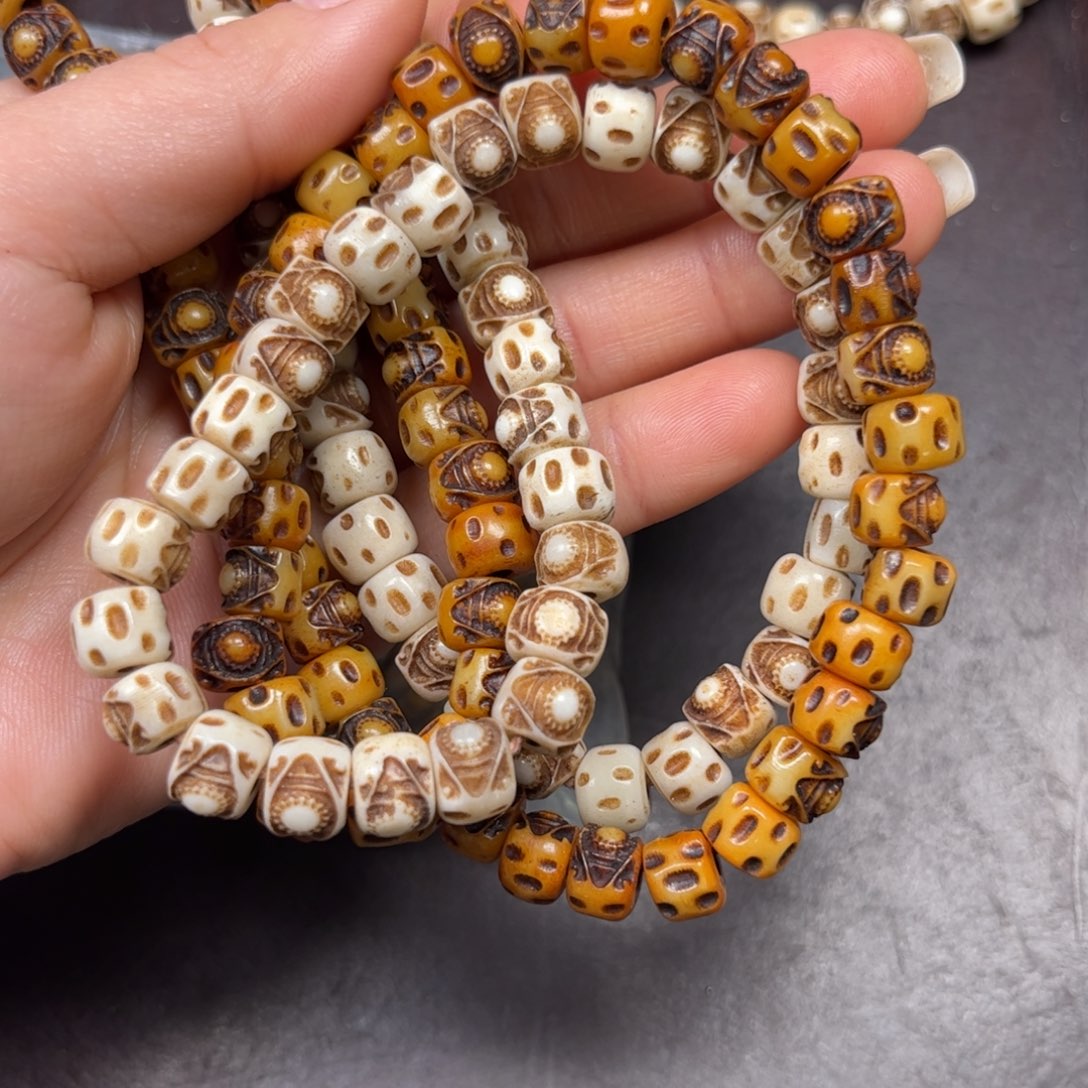 驼骨手串/手链编号248发白54颗➕黄54颗