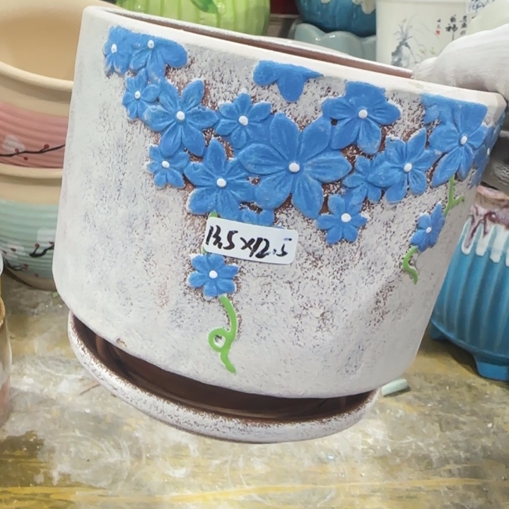 凑9块包邮，有孔，不清楚问客服