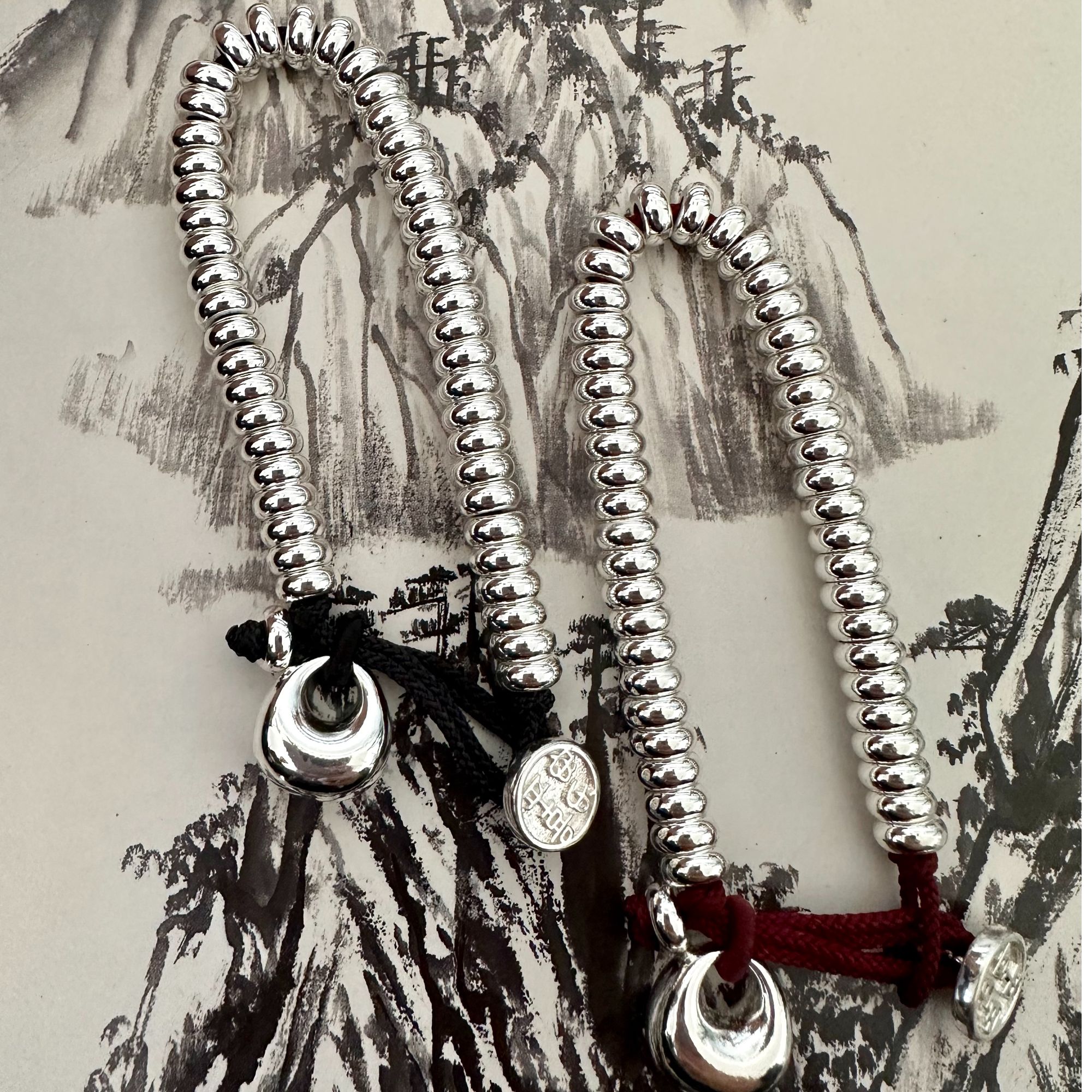 足银手链 999.9钱串子红黑绳盘缠招米米算盘珠