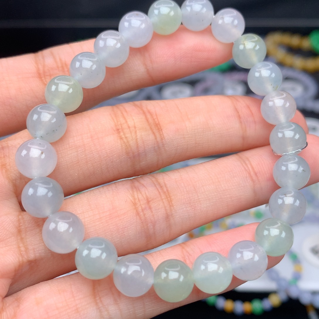 翡翠手链未镶嵌卡