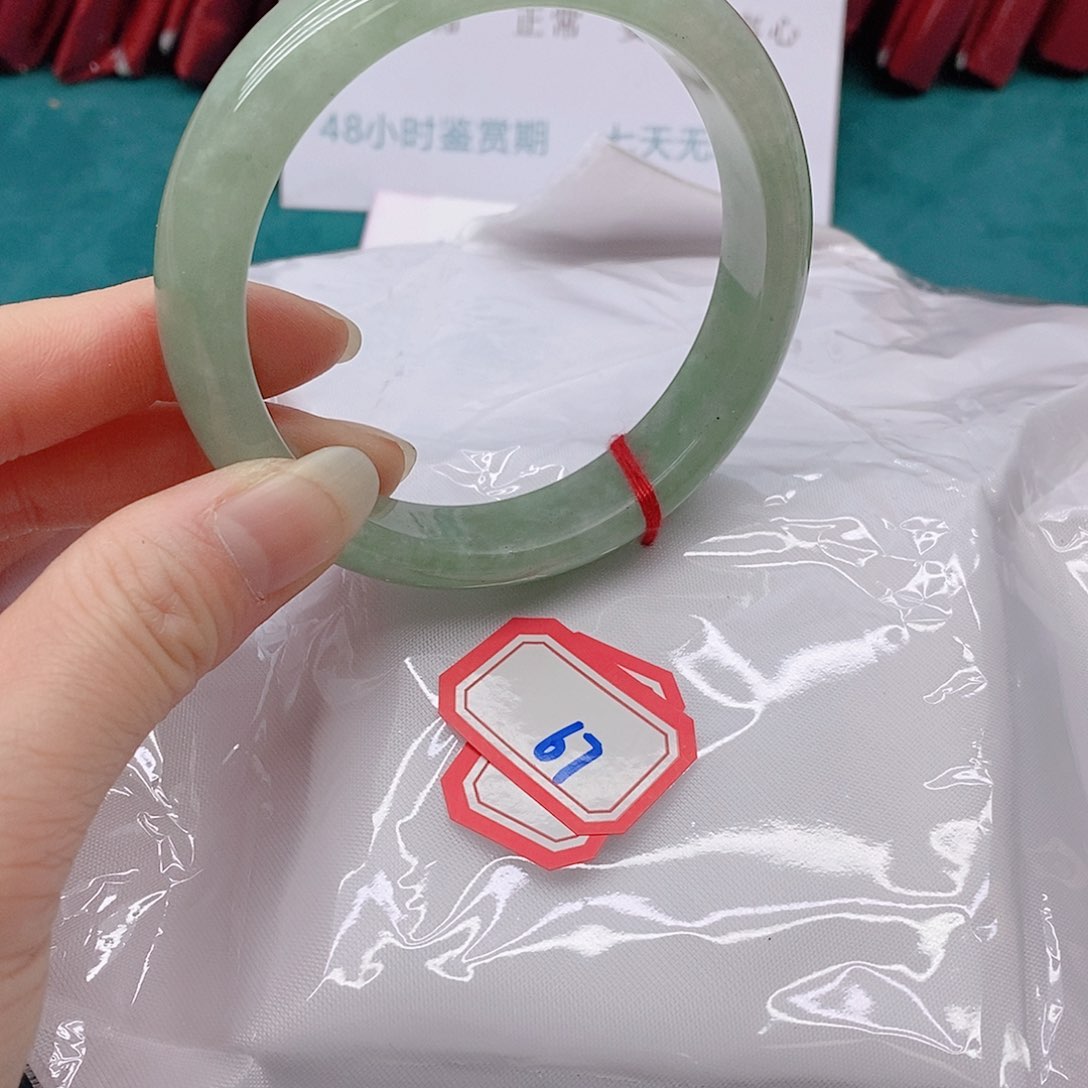 翡翠手镯未镶嵌C*L6777777777