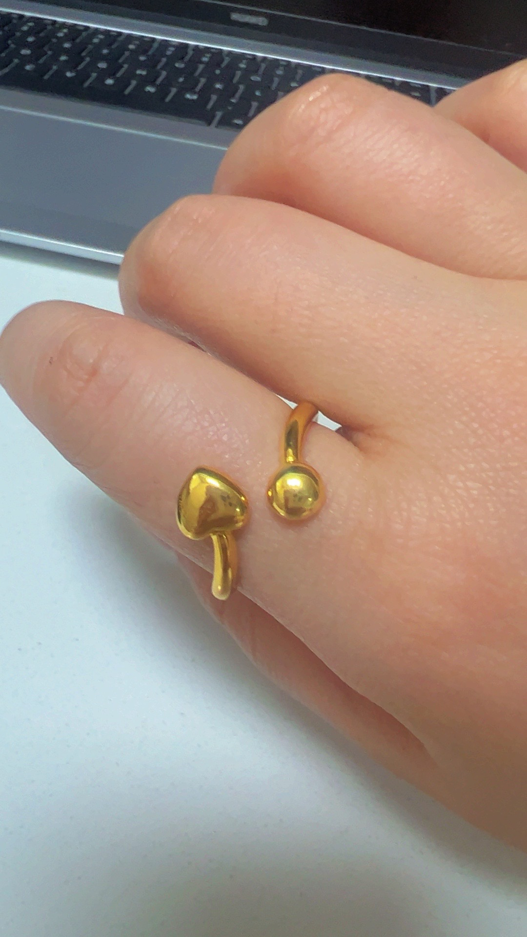 铜合金亚克力戒指 爱心款女士戒指精美戒指112