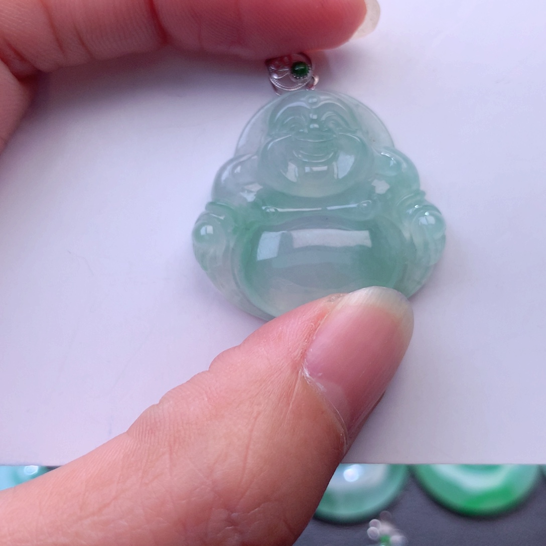 翡翠吊坠(不含链)18K金镶嵌