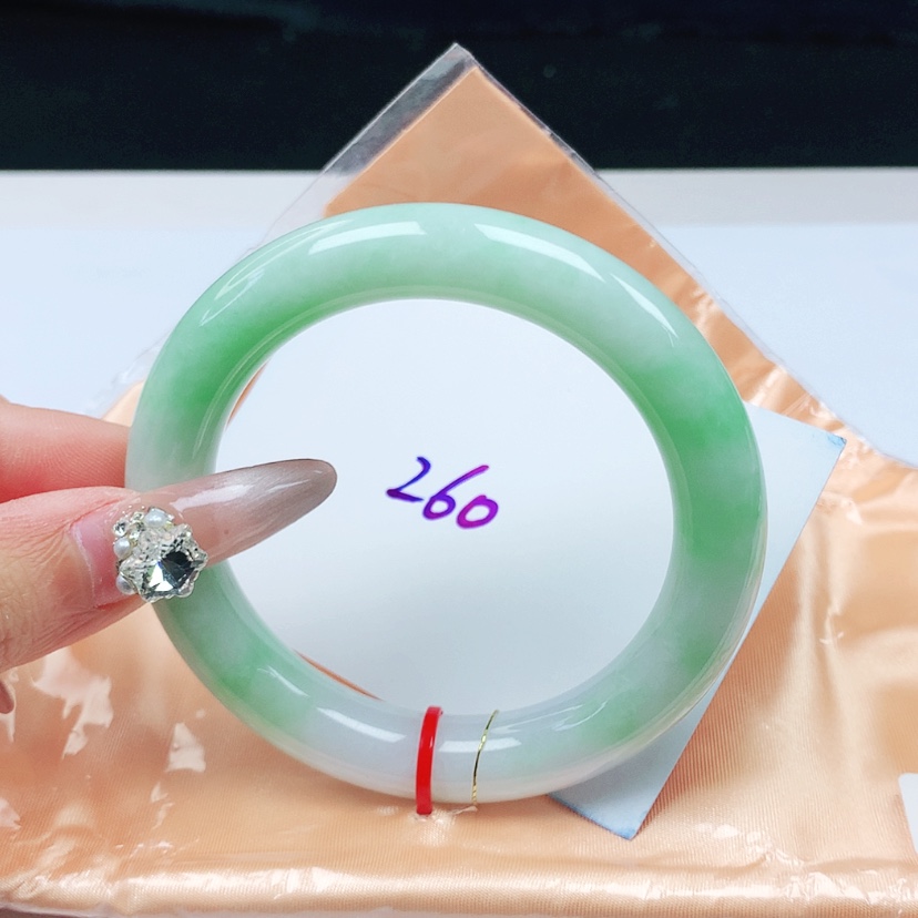 【闪购商品】翡翠未镶嵌手镯55.6圈