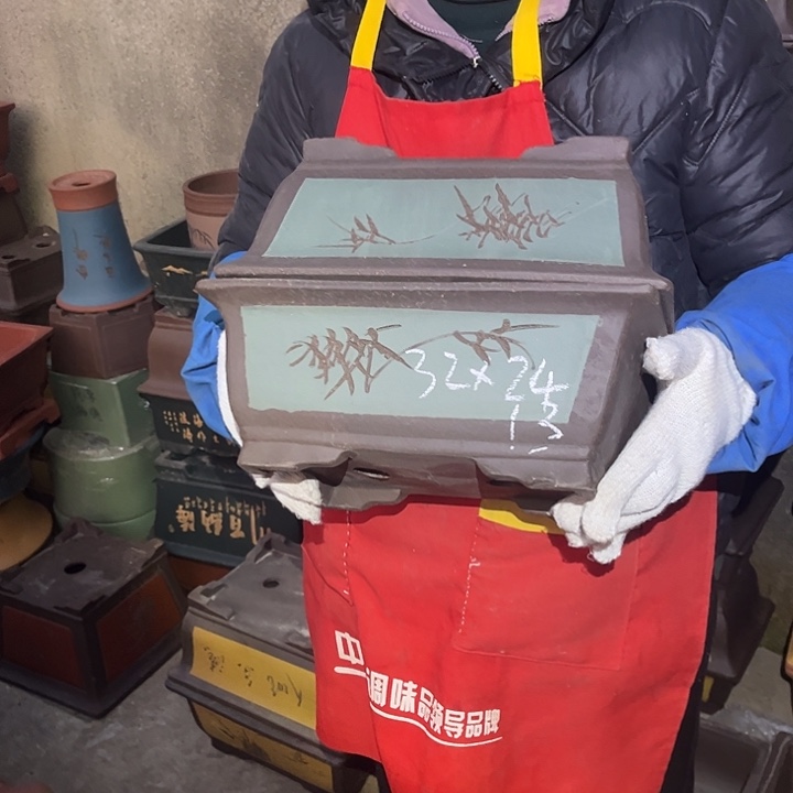 紫砂花盆紫砂花盆和小