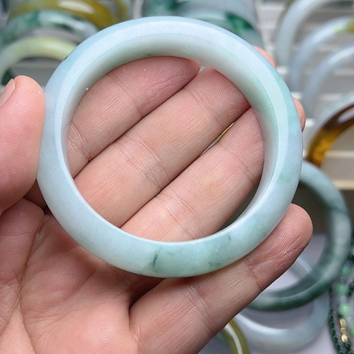 馨***语定制翡翠未镶嵌翡翠