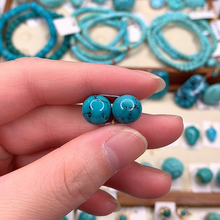 绿松石配饰未镶嵌