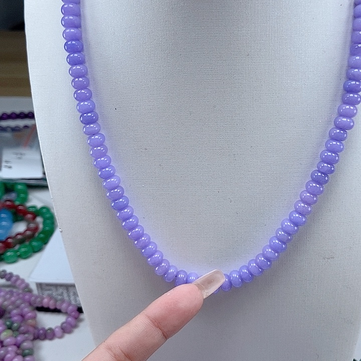 翡翠颈饰未镶嵌项链