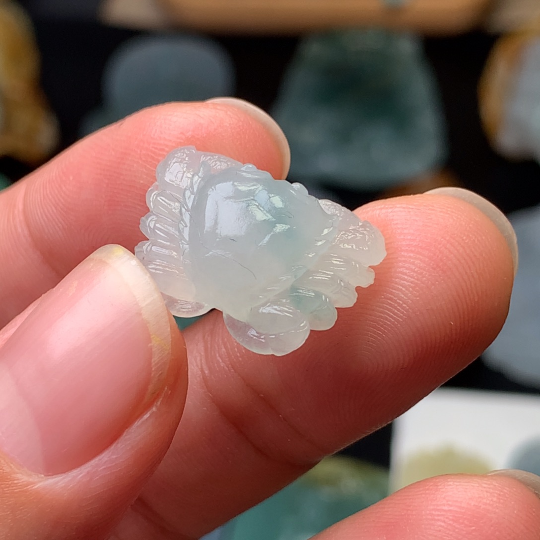 定制翡翠未镶嵌八方来财